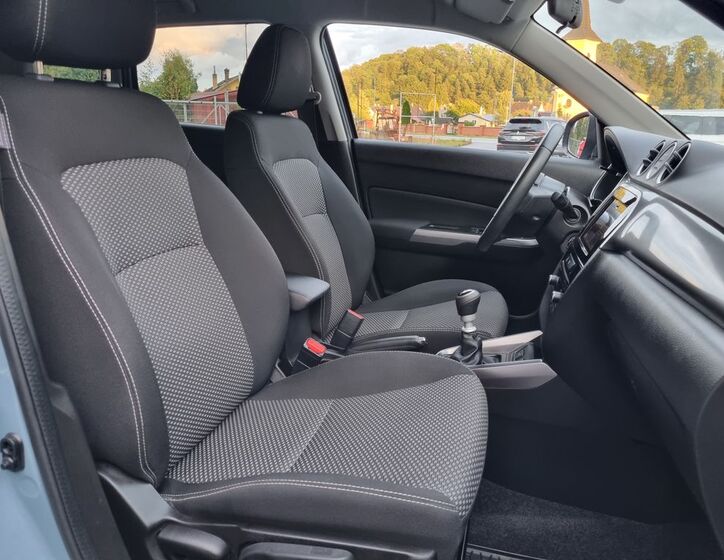 Suzuki Vitara 10