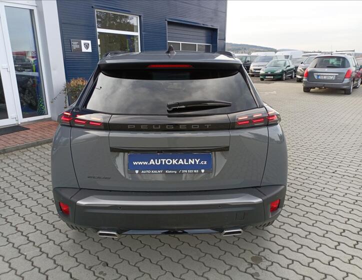 Peugeot 2008 11