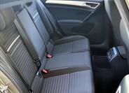 Volkswagen Golf 24