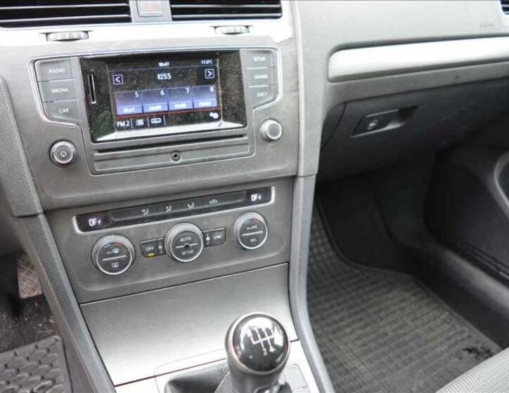 Volkswagen Golf 13