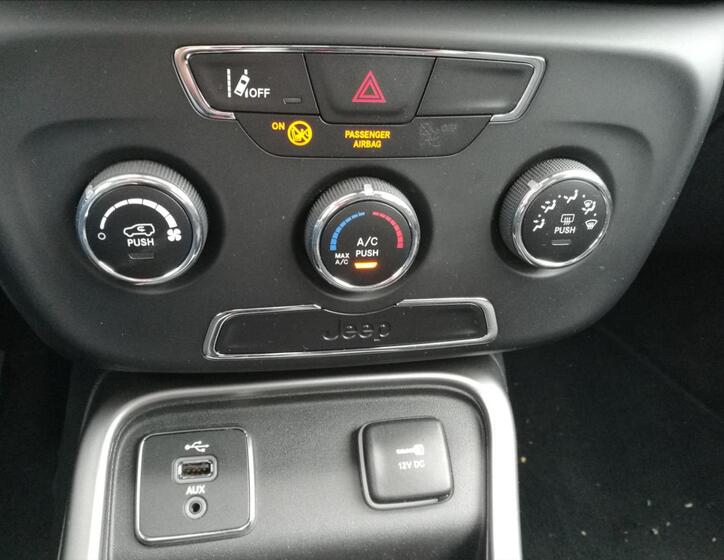 Jeep Compass 7