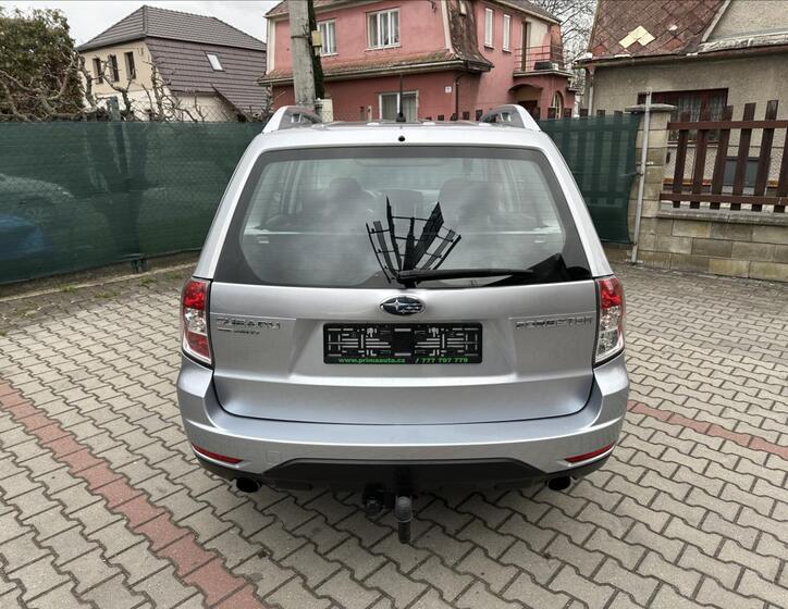 Subaru Forester 4