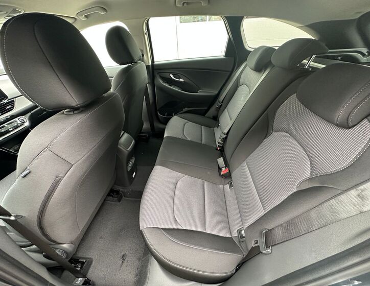Hyundai i30 14