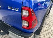 Toyota Hilux 11