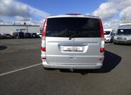 Mercedes-Benz Viano 4