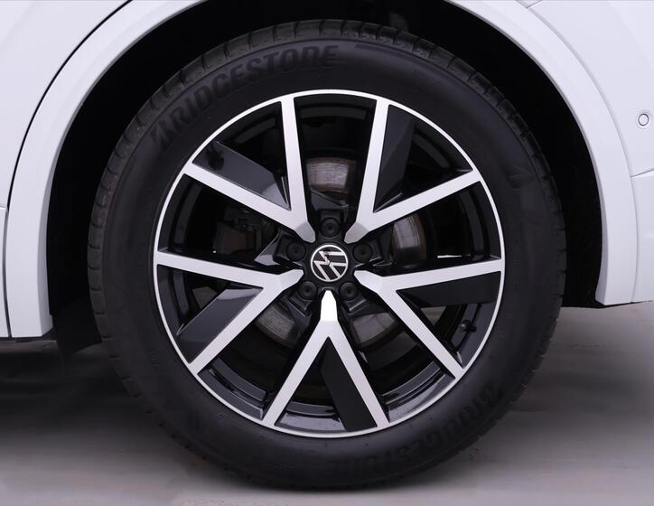 Volkswagen Touareg 82
