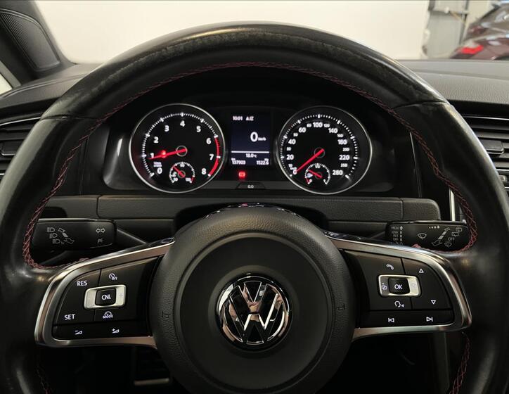 Volkswagen Golf 14