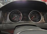 Volkswagen Golf 21