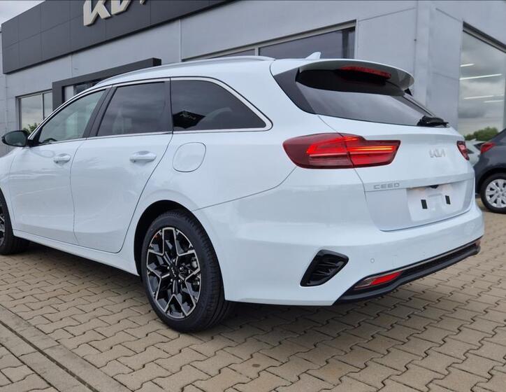 KIA Ceed 5