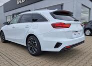 KIA Ceed 5