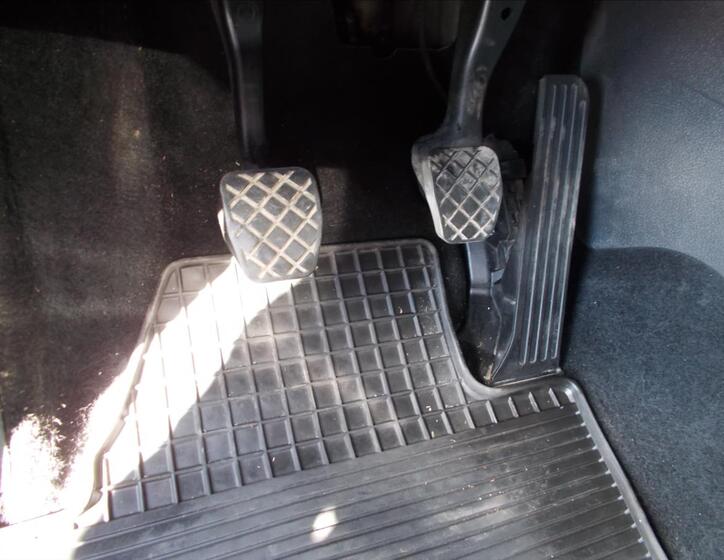 Volkswagen Caddy 24