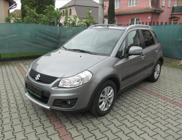 Suzuki SX4 10