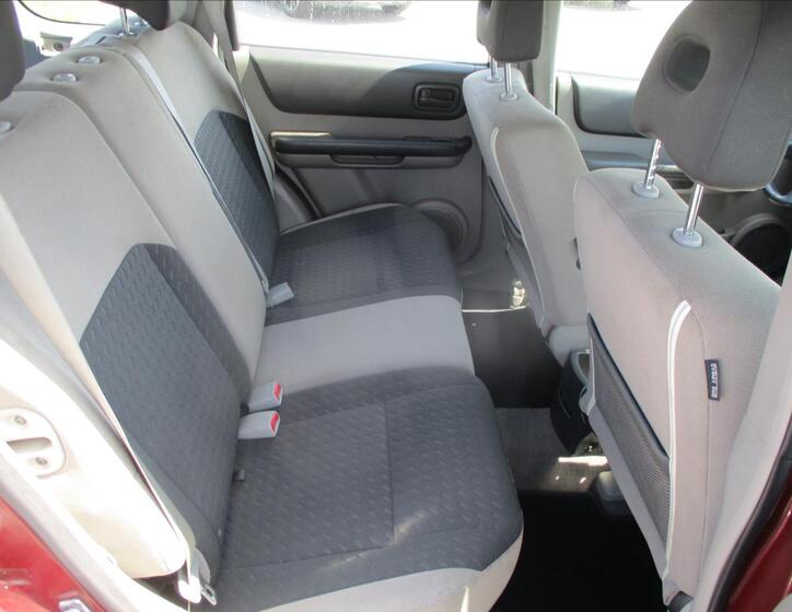 Nissan X-Trail 11