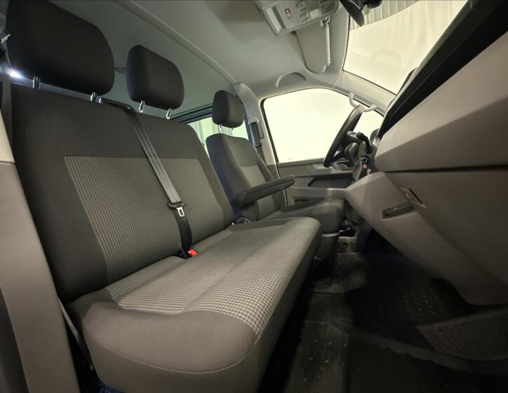 Volkswagen Transporter 19