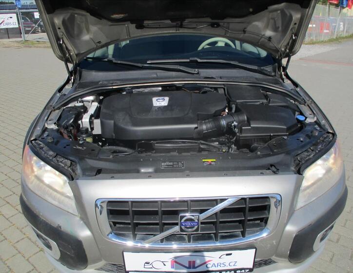 Volvo XC70 21