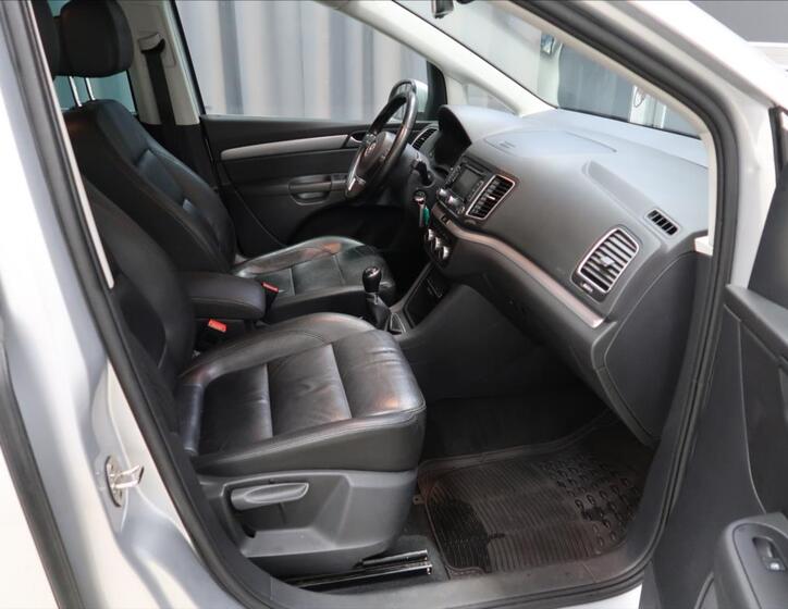 Volkswagen Sharan 11