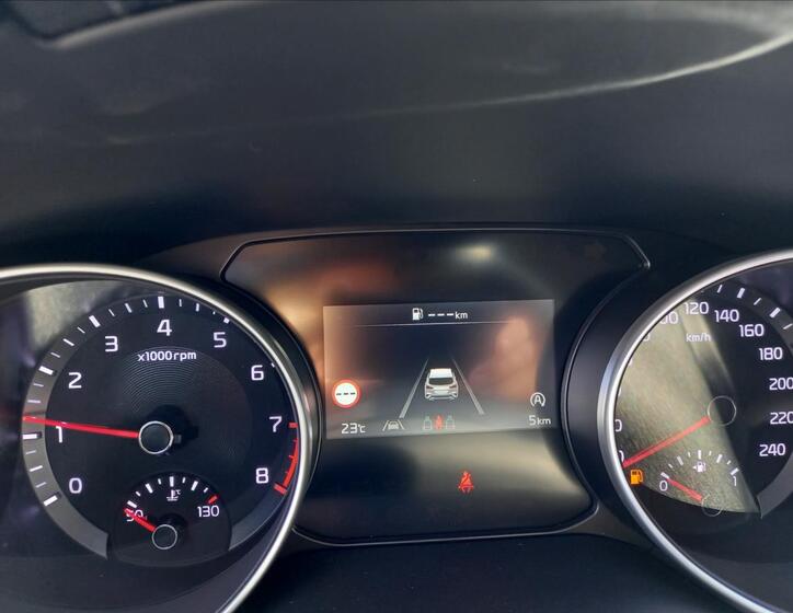 KIA XCeed 13