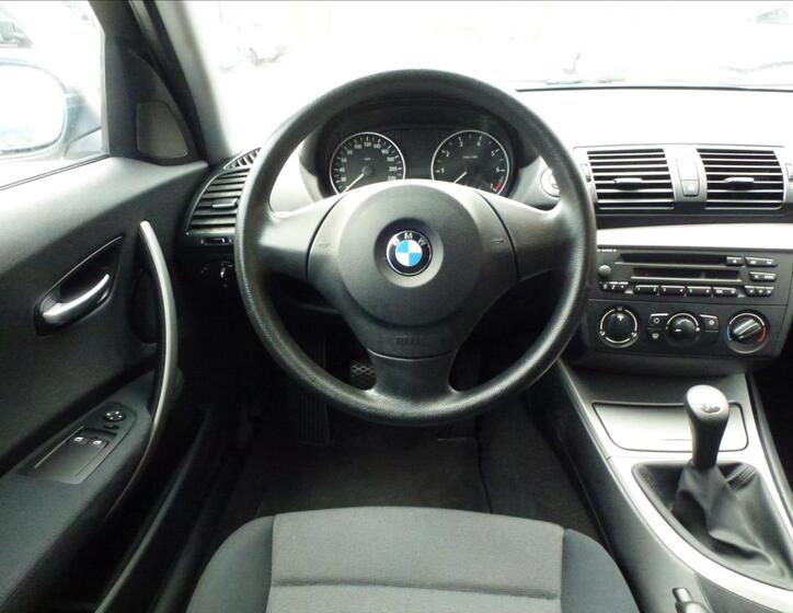 BMW Řada 1 28
