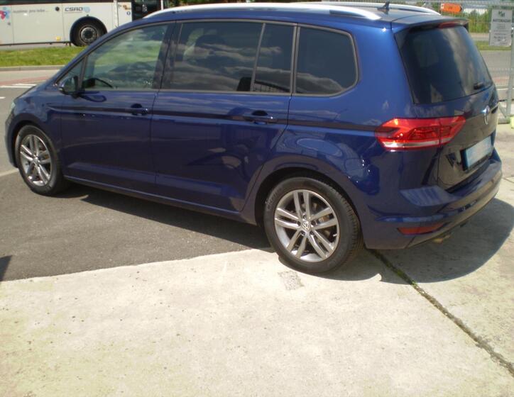 Volkswagen Touran 5