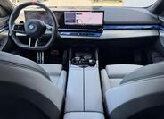BMW i5 8