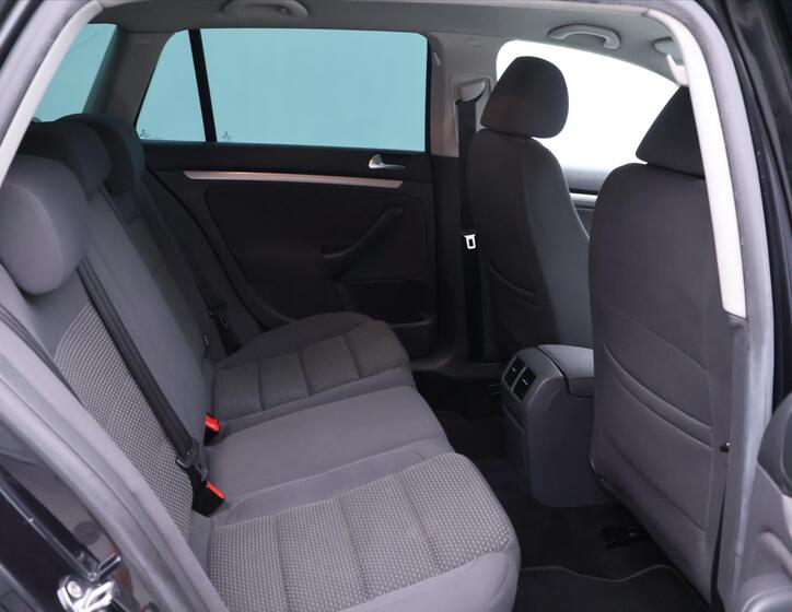 Volkswagen Golf 12