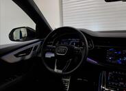 Audi SQ8 28