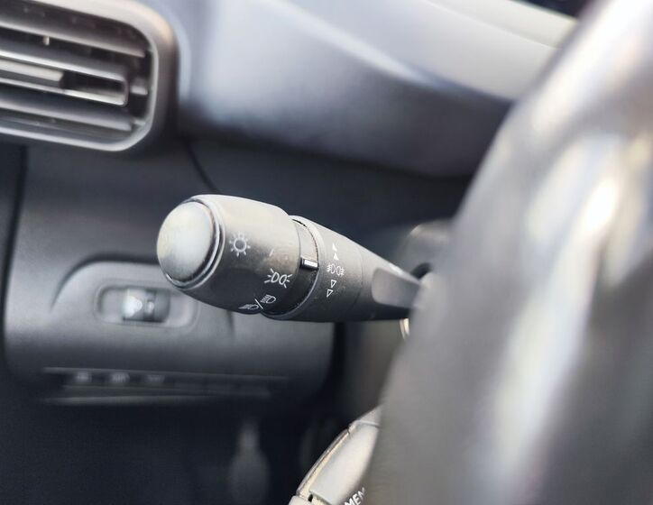 Peugeot Rifter 17