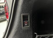 Audi S8 30