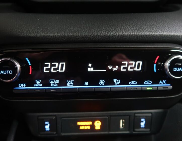 Toyota Yaris 27