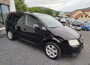 Volkswagen Touran 8