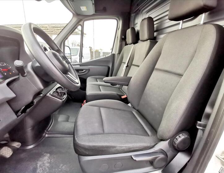 Mercedes-Benz Sprinter 6