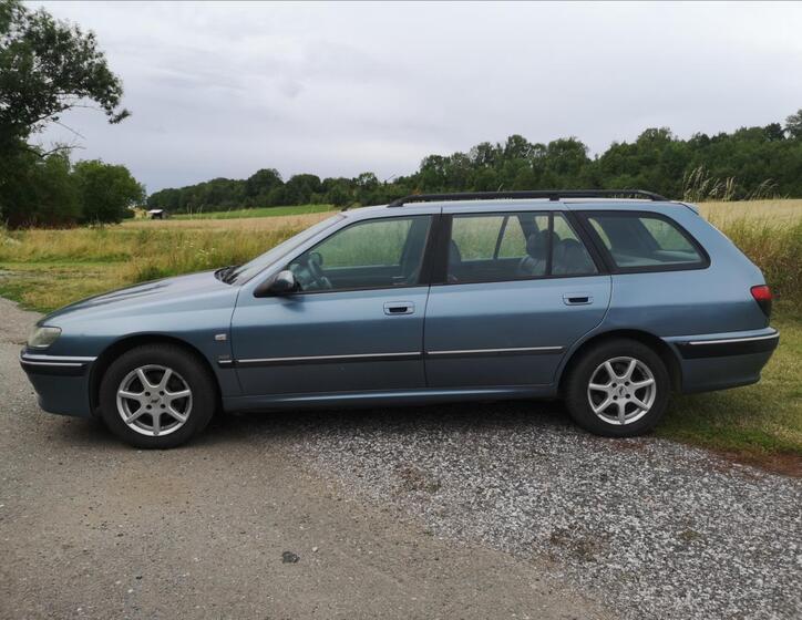 Peugeot 406 41