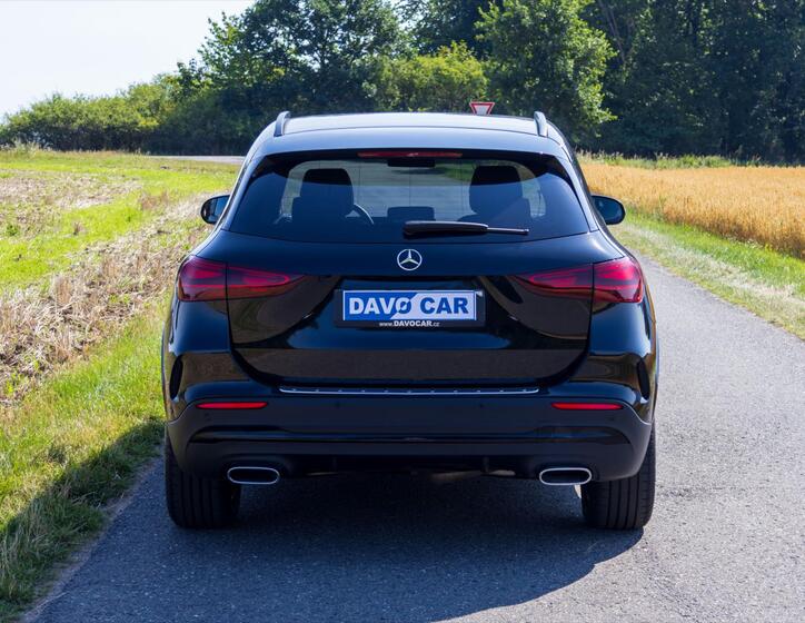 Mercedes-Benz GLA 6