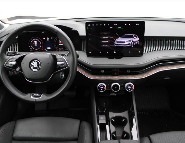 Škoda Superb 16