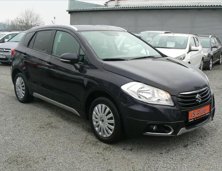Suzuki SX4 S-Cross 2