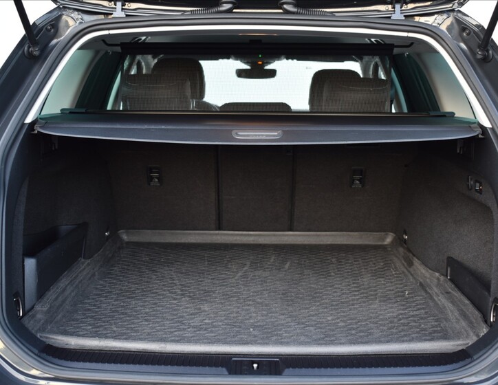 Volkswagen Passat 11