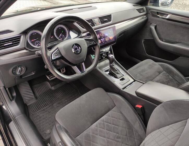 Škoda Superb 9
