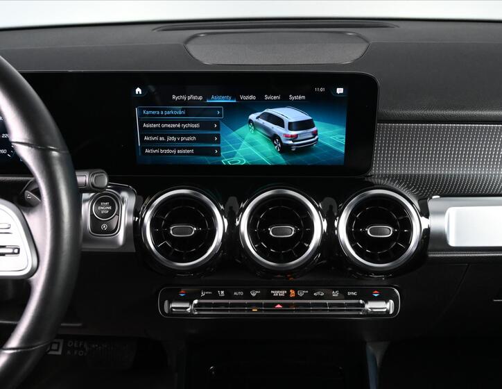 Mercedes-Benz GLB 21