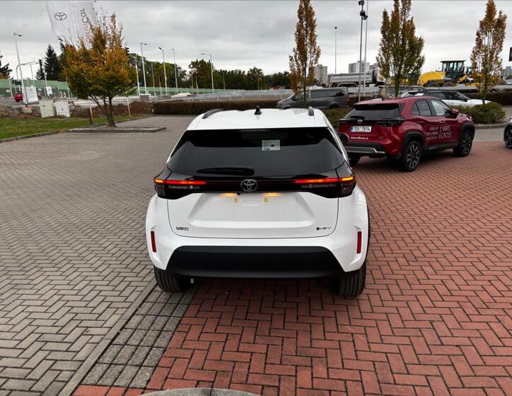 Toyota Yaris 6