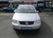 Volkswagen Touran 2