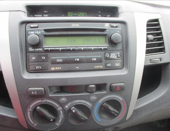 Toyota Hilux 15