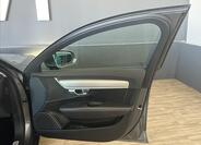 Volvo V90 23