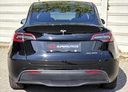 Tesla Model Y 5