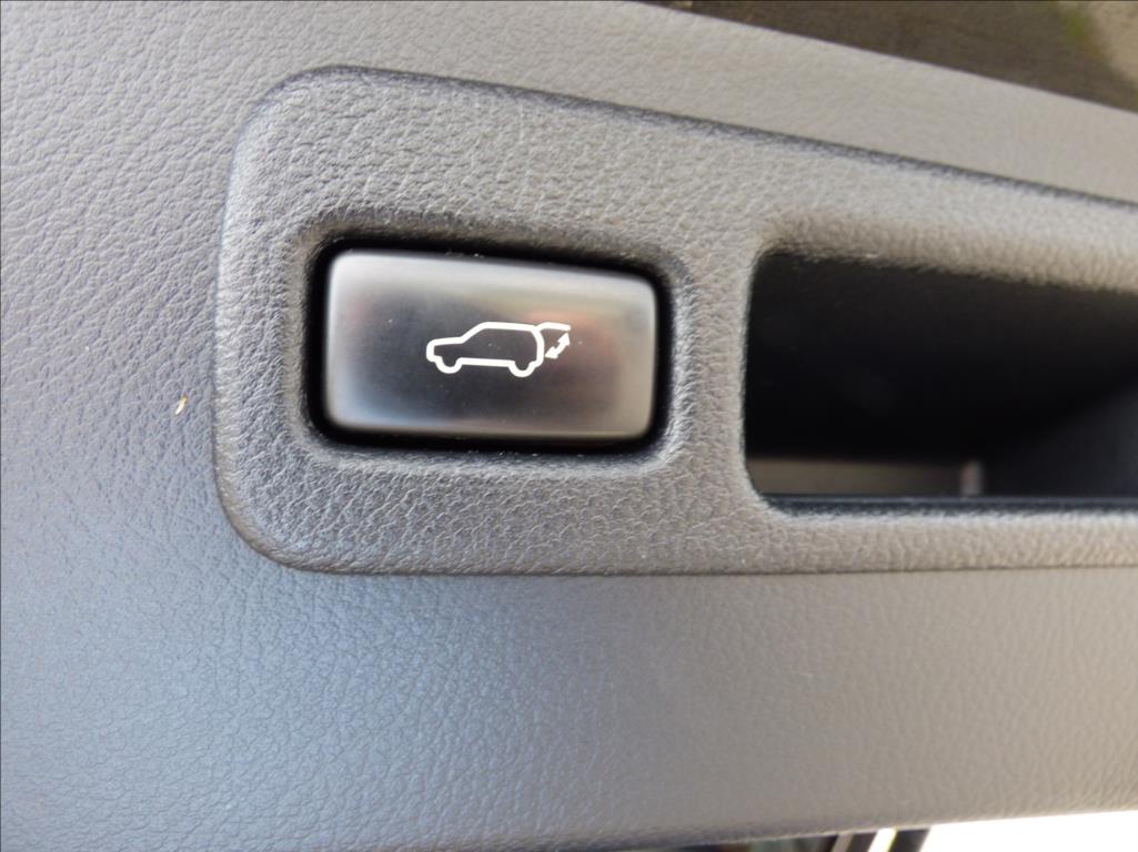 Lexus NX 300h