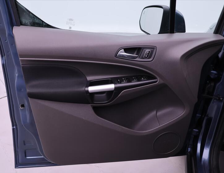 Ford Tourneo Connect 11