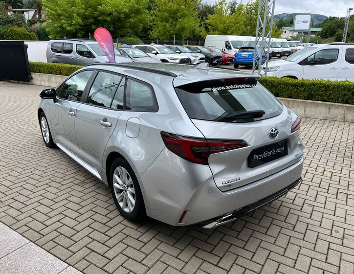 Toyota Corolla 4