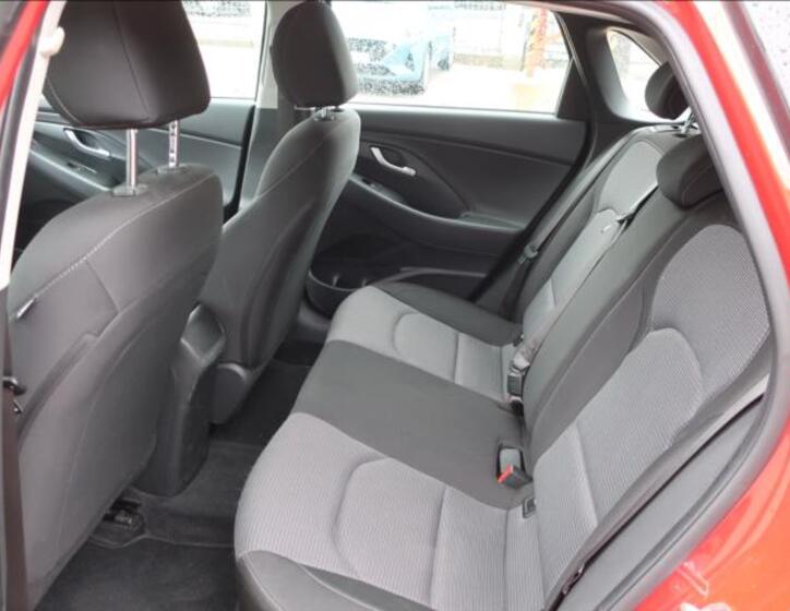 Hyundai i30 14