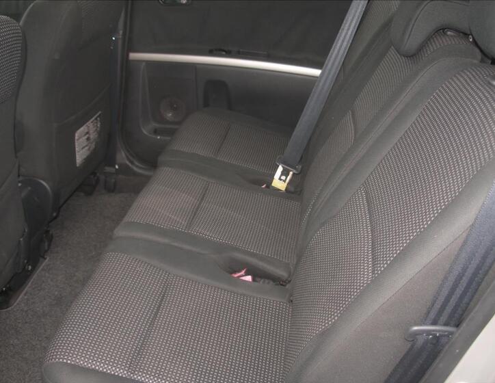 Toyota Corolla Verso 6