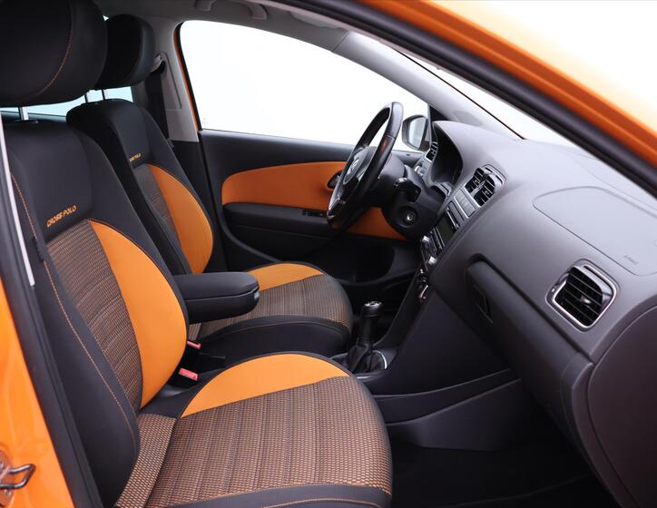 Volkswagen Polo 13