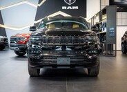 Jeep Grand Wagoneer 11